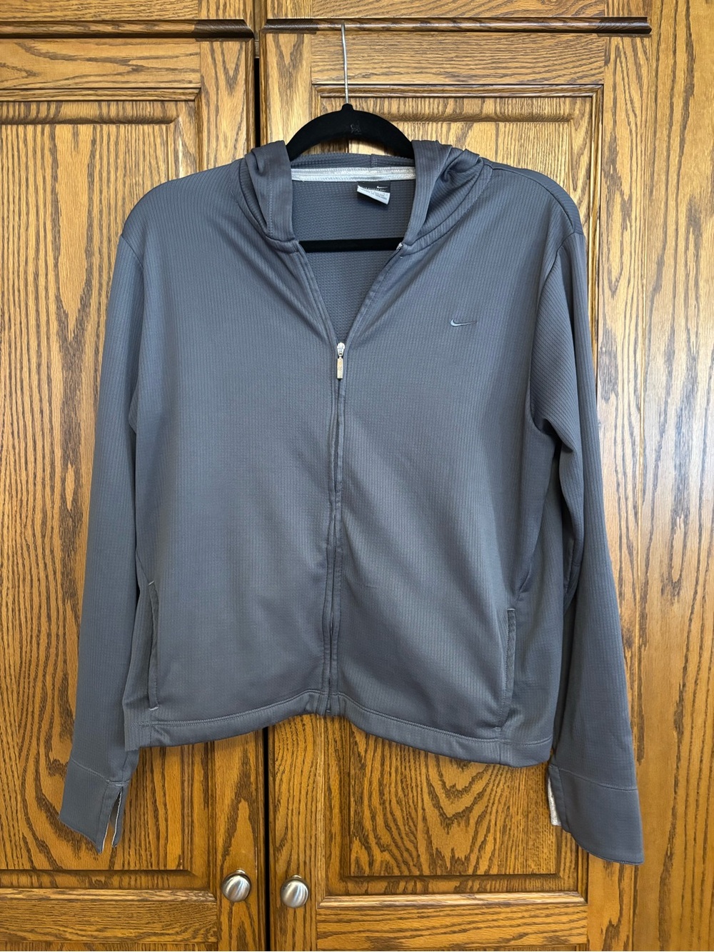 Nike Women's large cropped Gray Zip-Up Hooded Jacket